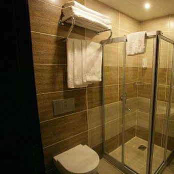 Hotel Guven ชานลูร์ฟา ภายนอก รูปภาพ